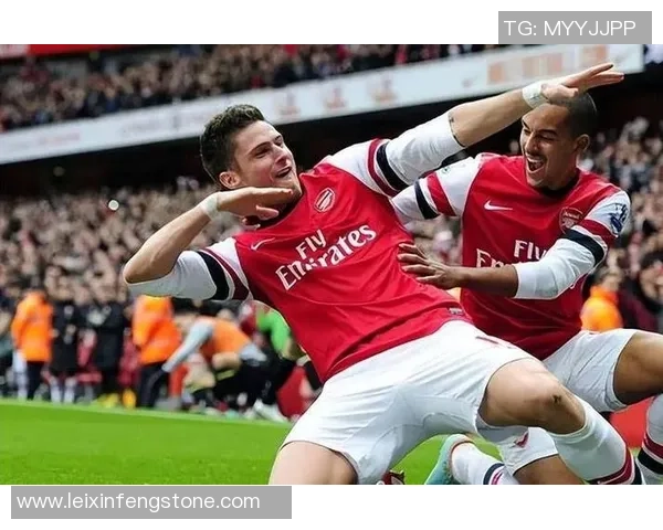 英超焦点战阿森纳与巴萨激战成平局全场观众热情高涨