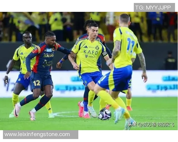 国王杯激战：那不勒斯与多特蒙德握手言和引发转会热议